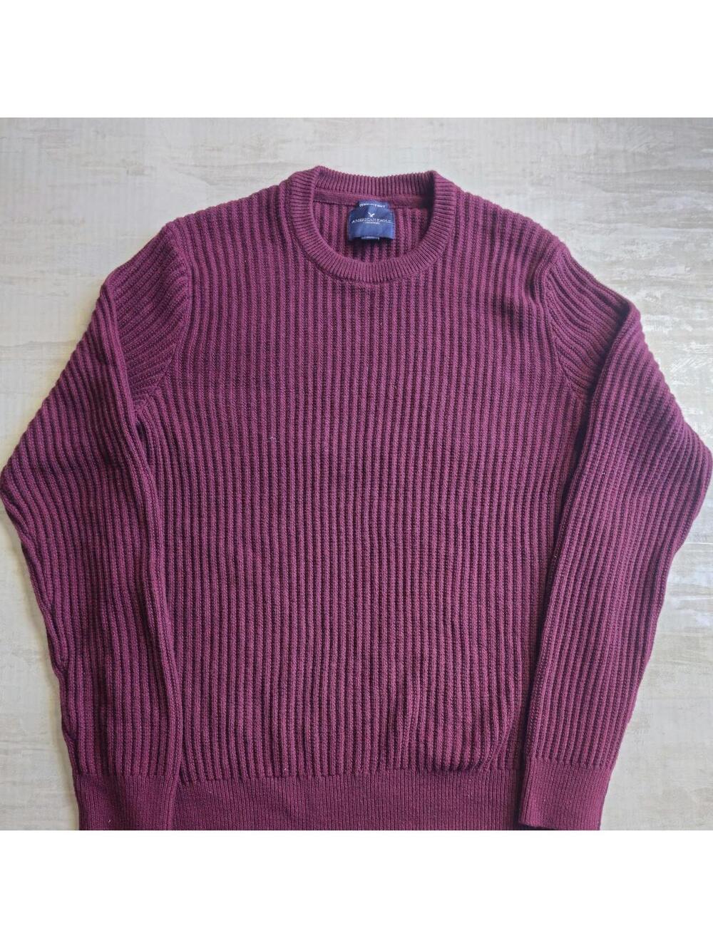 Title: vintage burgundy cotton American eagle knitted sweater